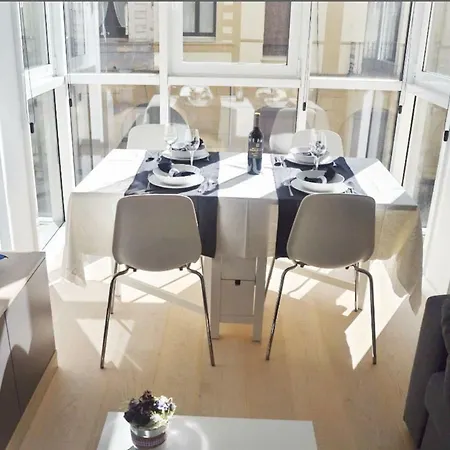 Luxury Ondarreta Beach + 2 Parking Places + Wifi Apartment