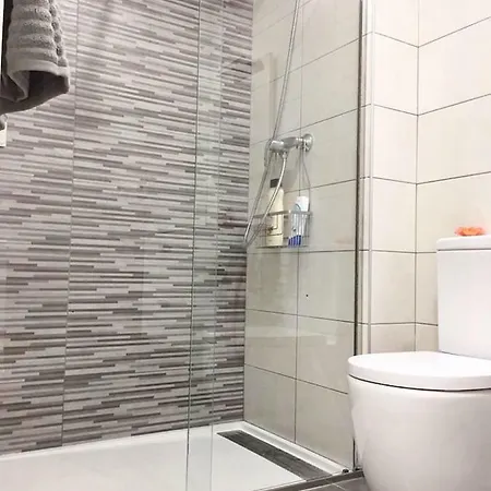 Luxury Ondarreta Beach + 2 Parking Places + Wifi * San Sebastian