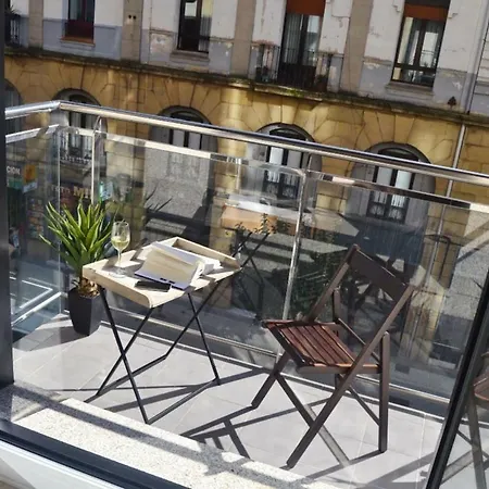 Luxury Ondarreta Beach + 2 Parking Places + Wifi Apartment San Sebastian