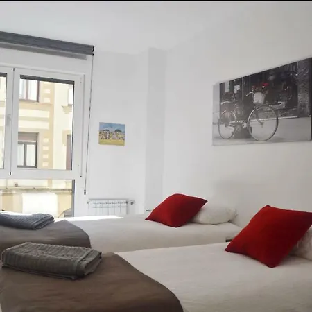 Apartment Luxury Ondarreta Beach + 2 Parking Places + Wifi San Sebastian